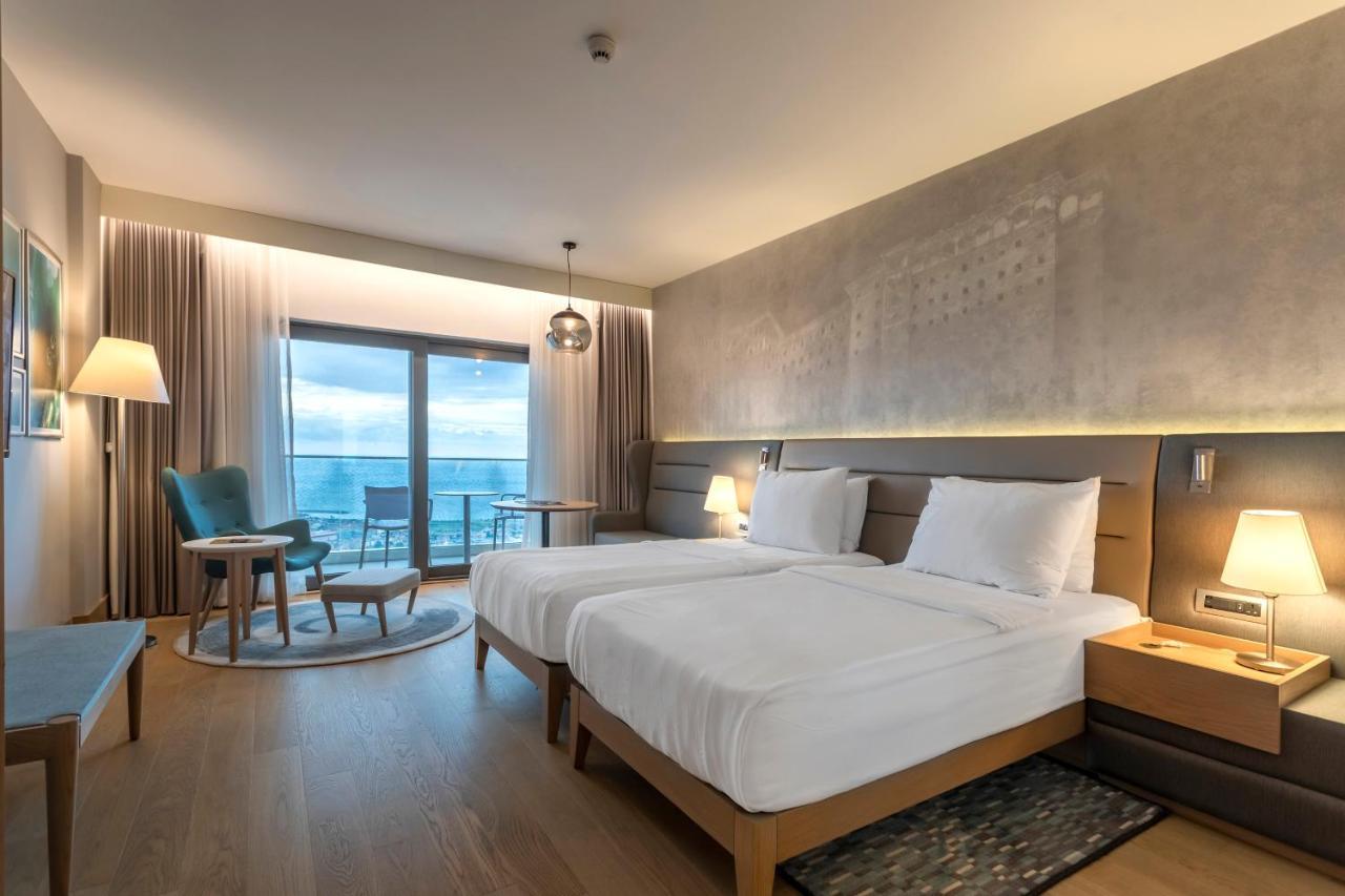 特拉布宗丽笙酒店 外观 照片 Deluxe Ocean View