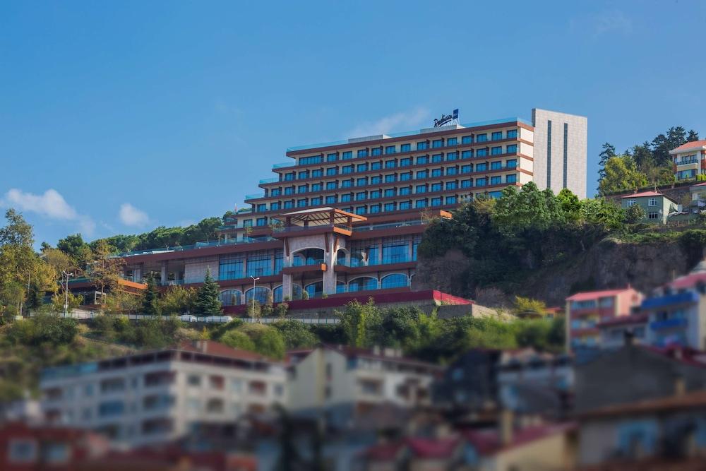 特拉布宗丽笙酒店 外观 照片